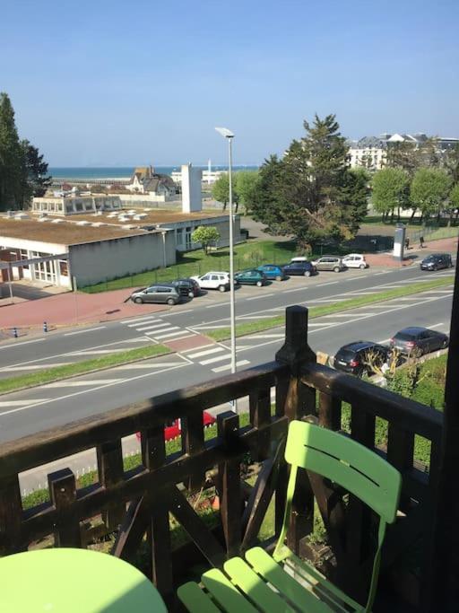 Les Embruns - Le Balcon - 2Eme Etage Lejlighed Deauville Eksteriør billede