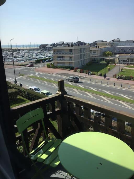 Les Embruns - Le Balcon - 2Eme Etage Lejlighed Deauville Eksteriør billede